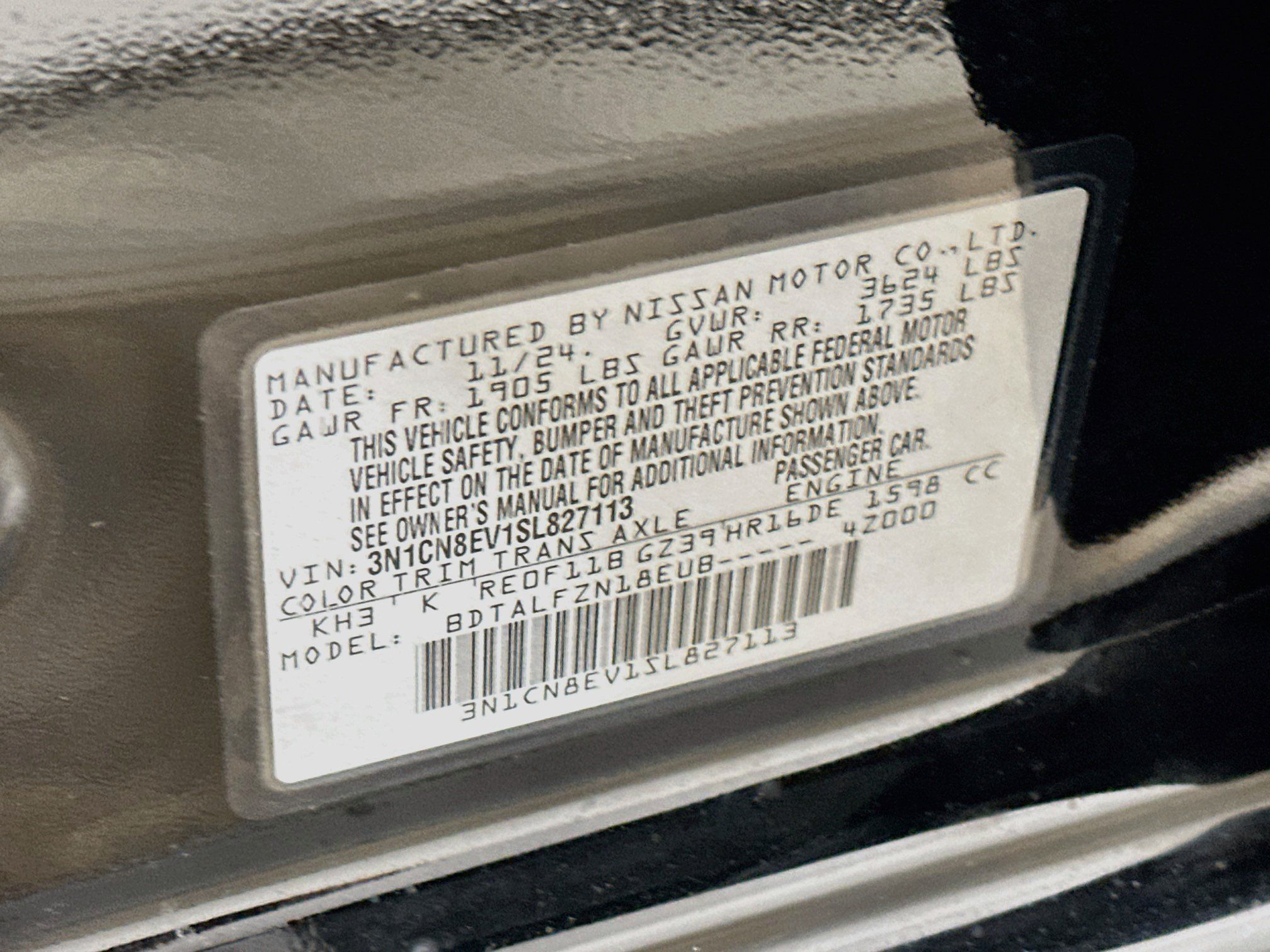 Used 2025 Nissan Versa SV FWD image 12