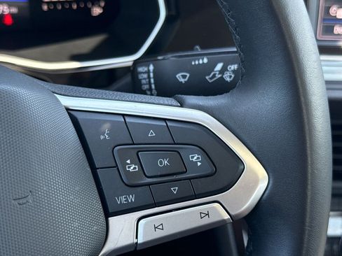Used 2022 Volkswagen Jetta SE w/ Panoramic Sunroof Package FWD image 24