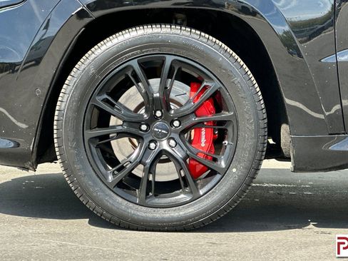 Used 2018 Jeep Grand Cherokee SRT AWD/4WD image 36