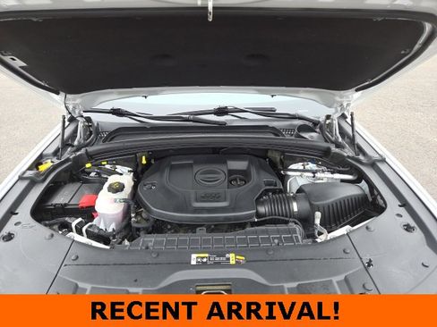 Used 2023 Jeep Grand Cherokee Overland w/ Luxury Tech Group IV image 75