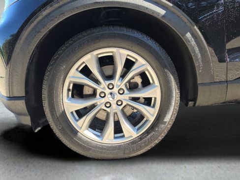Used 2020 Ford Explorer XLT w/ Equipment Group 202A AWD/4WD image 29