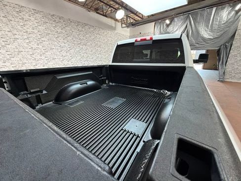 Used 2024 RAM 2500 Laramie AWD/4WD image 12