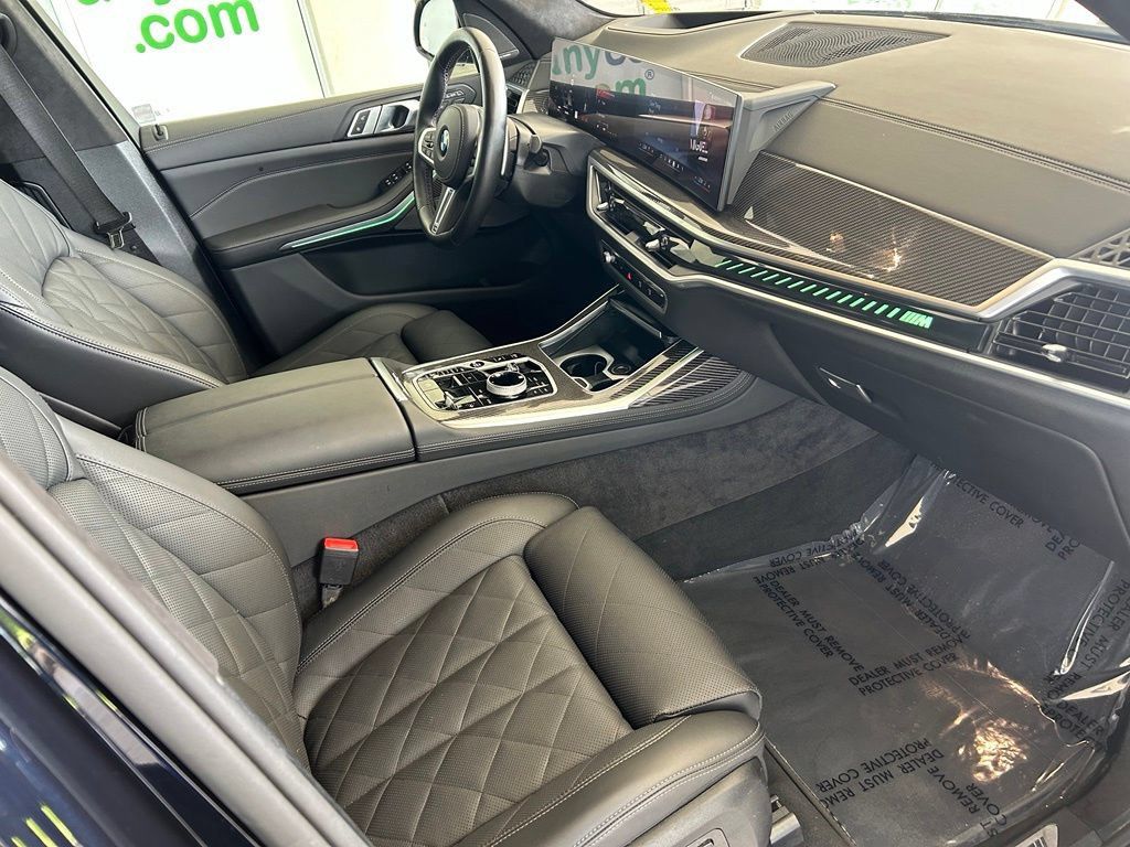 Used 2026 BMW X7 M60i AWD/4WD image 26