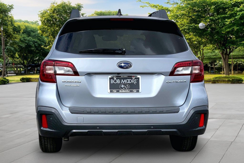 Used 2018 Subaru Outback 2.5i Limited AWD/4WD image 5