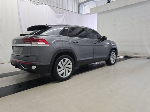 Used 2023 Volkswagen Atlas Cross Sport SE AWD/4WD image 4