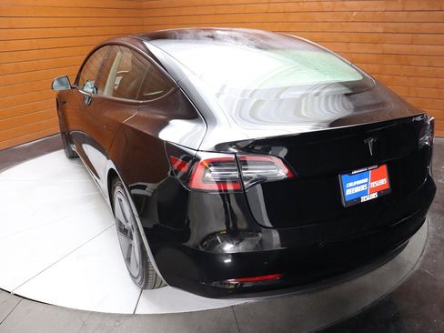 Used 2023 Tesla Model 3 Standard Range image 10