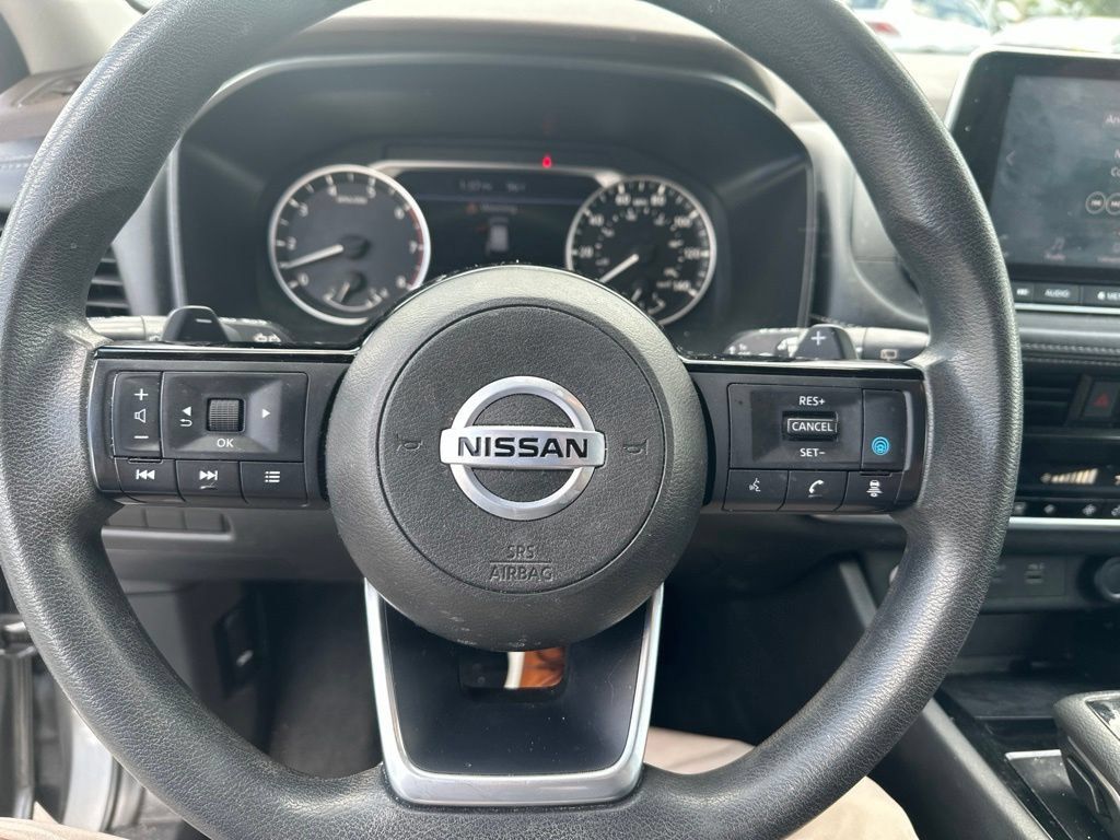 Used 2021 Nissan Rogue SV FWD image 14
