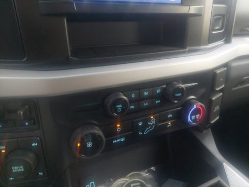 Used 2024 Ford F250 XLT w/ FX4 Off-Road Package image 15