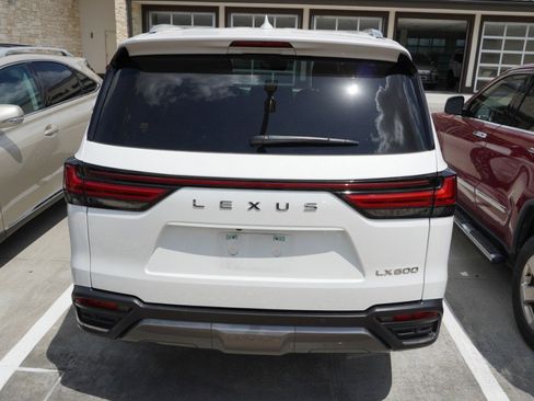 Used 2023 Lexus LX 600 4WD w/ Interior Upgrade Package image 5