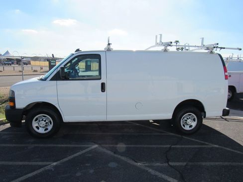 Used 2019 Chevrolet Express 2500 w/ Driver Convenience Package image 2