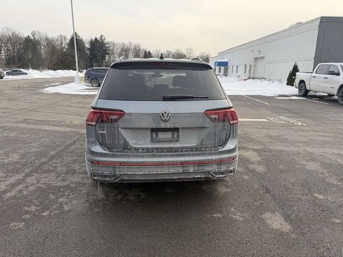 Used 2023 Volkswagen Tiguan SE R-Line image 7