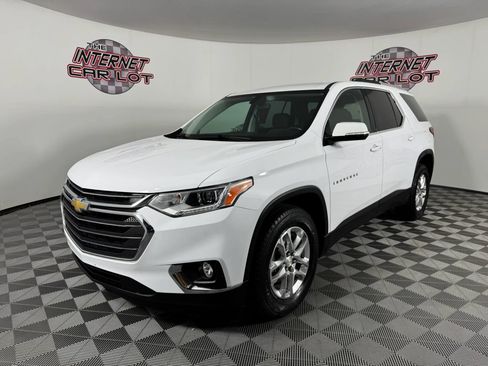 Used 2018 Chevrolet Traverse LT AWD/4WD image 3