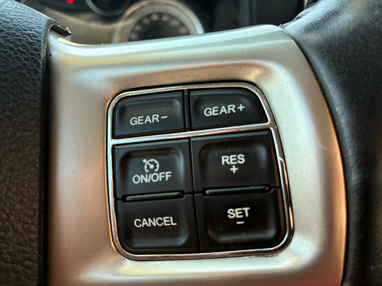 Used 2016 RAM 1500 Laramie AWD/4WD image 17