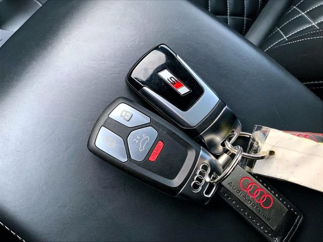 Used 2024 Audi SQ5 Prestige AWD/4WD image 34