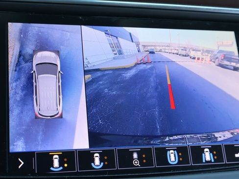 Used 2020 Buick Enclave Avenir w/ Avenir Technology Package image 24