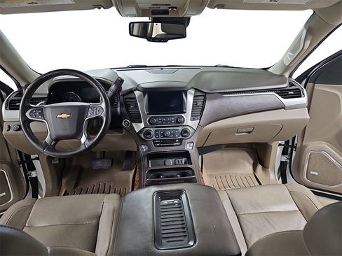 Certified 2017 Chevrolet Suburban Premier image 11