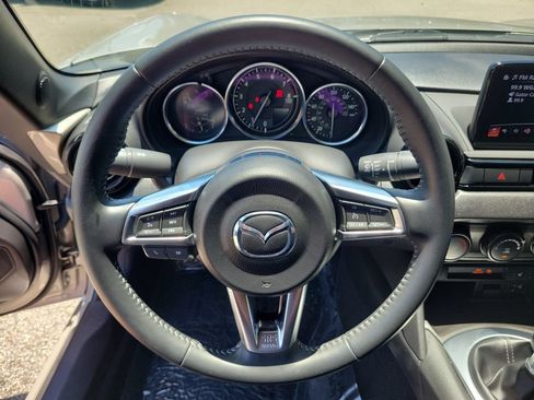 Used 2023 MAZDA MX-5 Miata Club RWD image 19
