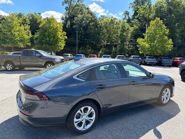 Used 2024 Honda Accord LX image 9