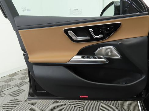 Certified 2025 Mercedes-Benz E 450 4MATIC Sedan image 24