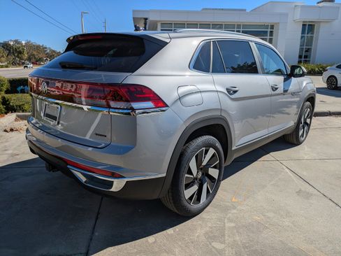 New 2026 Volkswagen Atlas Cross Sport SEL AWD/4WD image 4