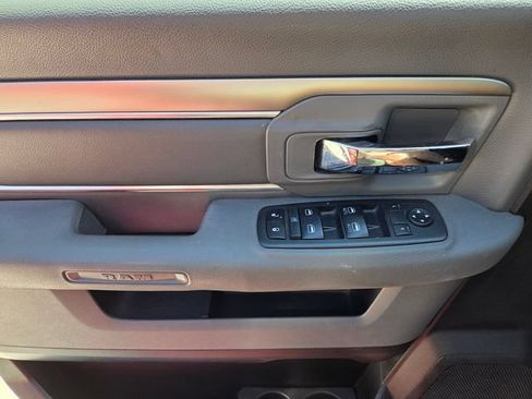 Certified 2019 RAM 1500 Classic SLT RWD image 22