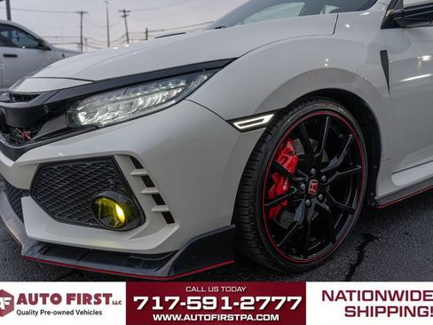 Used 2019 Honda Civic Type R image 9