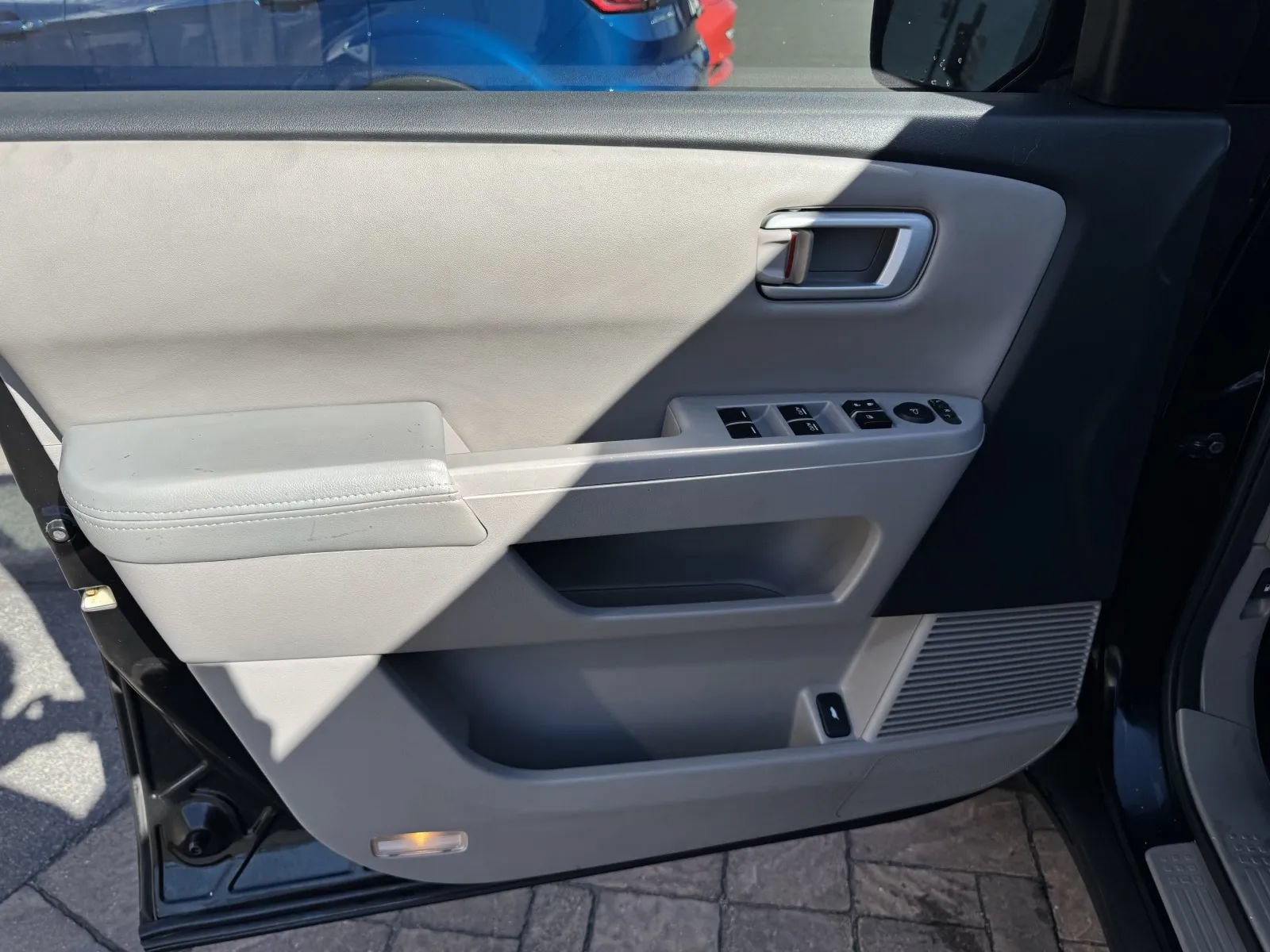 Used 2012 Honda Pilot EX-L image 10