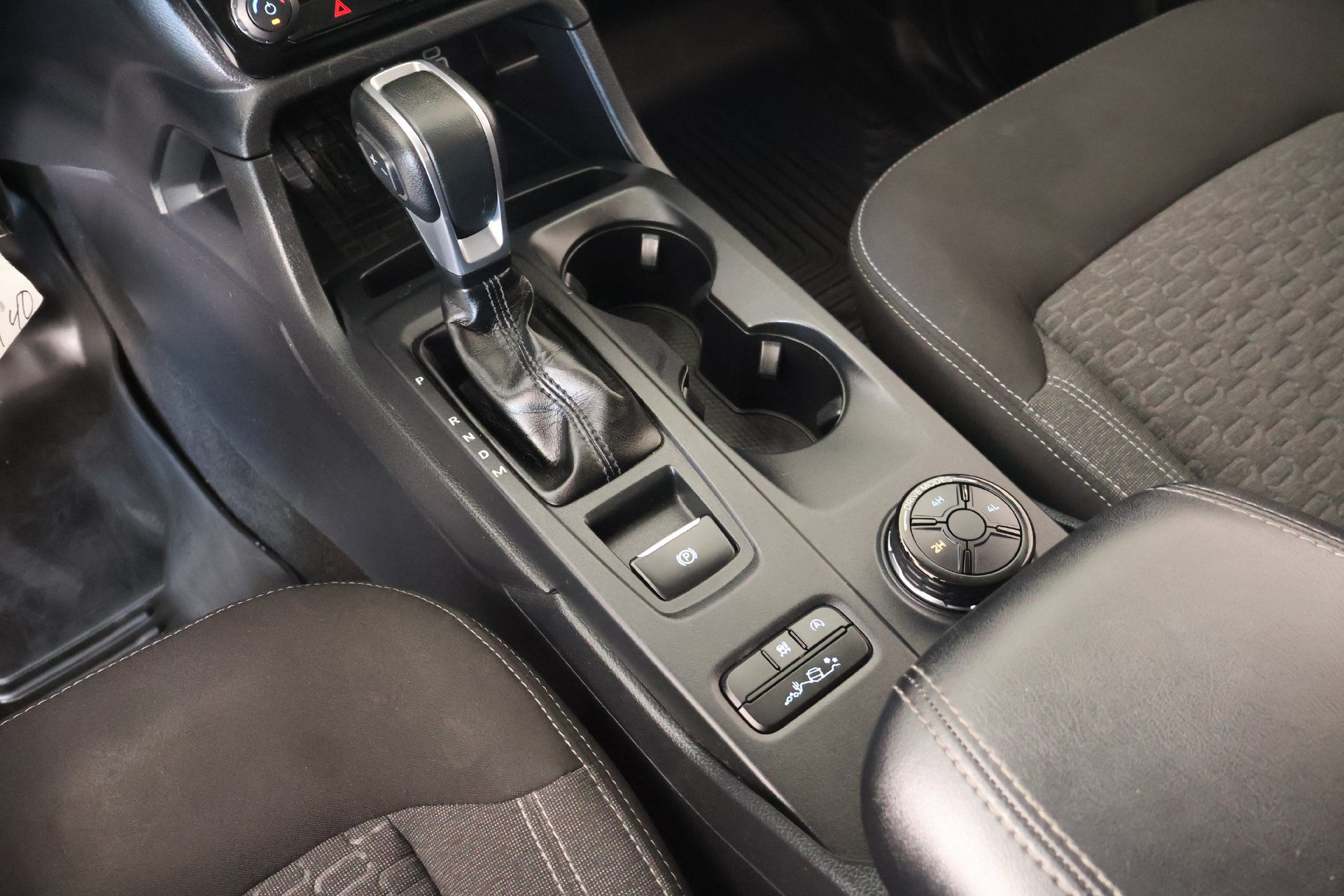 Used 2024 Ford Ranger XLT w/ FX4 Off-Road Package AWD/4WD image 8