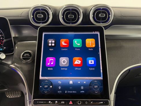 Used 2025 Mercedes-Benz GLC 350e GLC 350e w/ AMG Line image 18