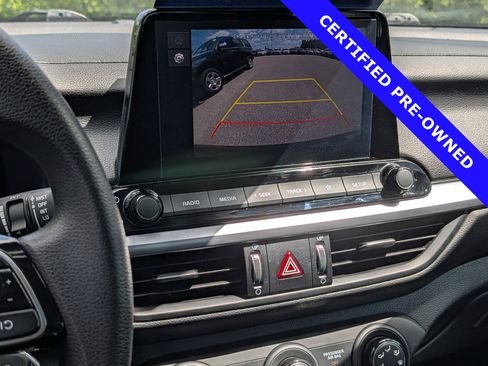 Used 2023 Kia Forte LXS w/ LXS Technology Package FWD image 27