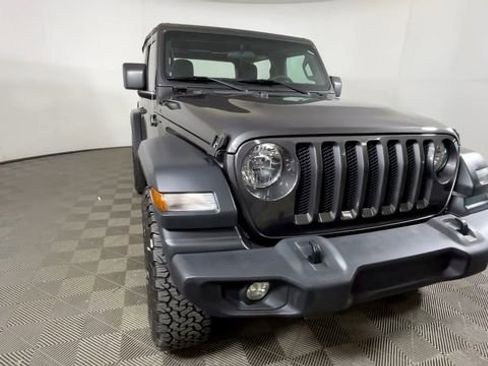 Used 2019 Jeep Wrangler Sport AWD/4WD image 13