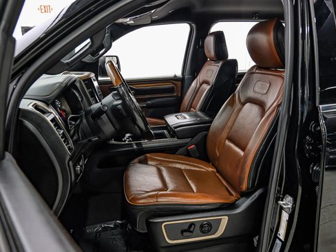Used 2019 RAM 1500 Limited AWD/4WD image 43