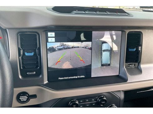 Used 2024 Ford Bronco Wildtrak image 22