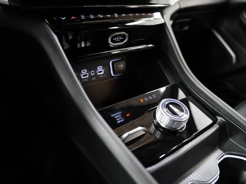 New 2026 Jeep Grand Cherokee Limited w/ Limited Altitude Package image 29