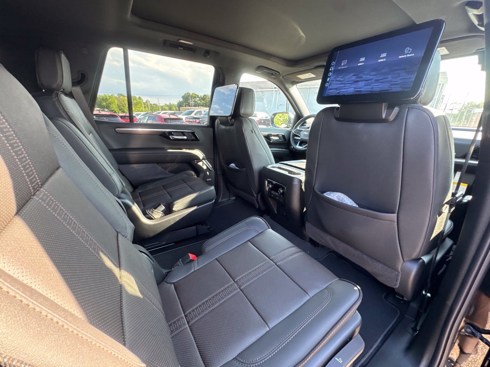 New 2026 Chevrolet Tahoe High Country AWD/4WD image 42