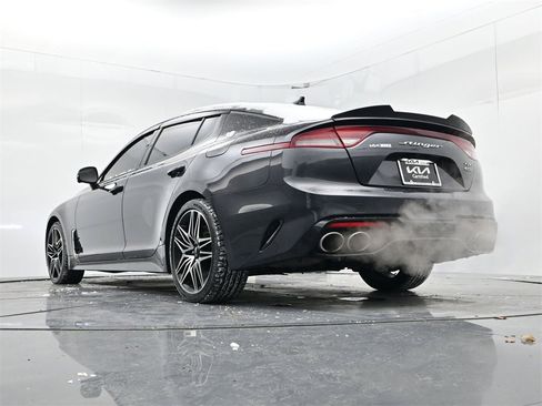 Certified 2022 Kia Stinger GT2 image 39