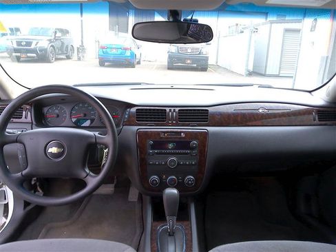 Used 2012 Chevrolet Impala LS FWD image 9