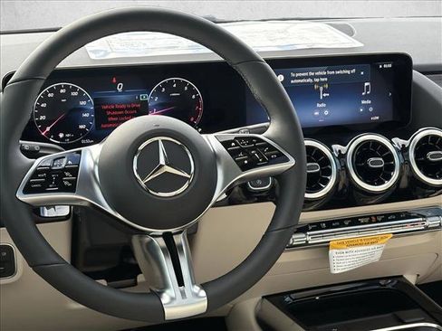 New 2026 Mercedes-Benz GLA 250 image 14