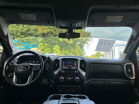 Used 2020 GMC Sierra 1500 SLE w/ SLE Value Package RWD image 8