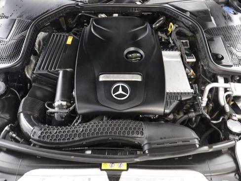 Used 2018 Mercedes-Benz C 300 4MATIC Sedan image 23