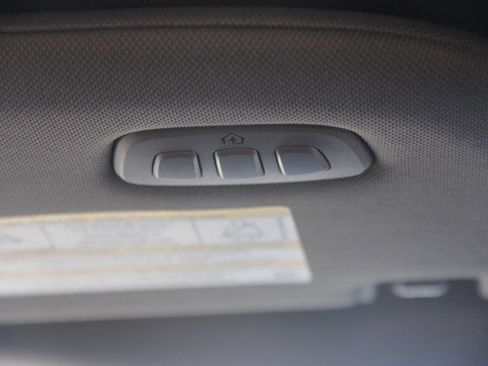 Used 2017 Ford F250 Lariat w/ Lariat Ultimate Package image 30