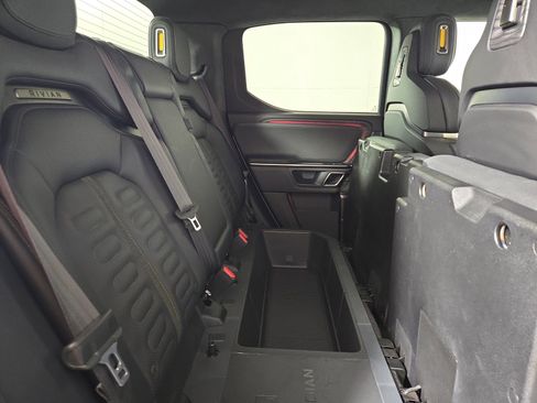 Used 2022 Rivian R1T Launch Edition image 24