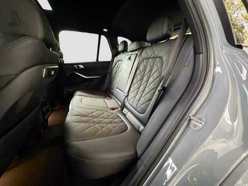 Certified 2024 BMW X5 xDrive40i w/ M Sport Package image 25