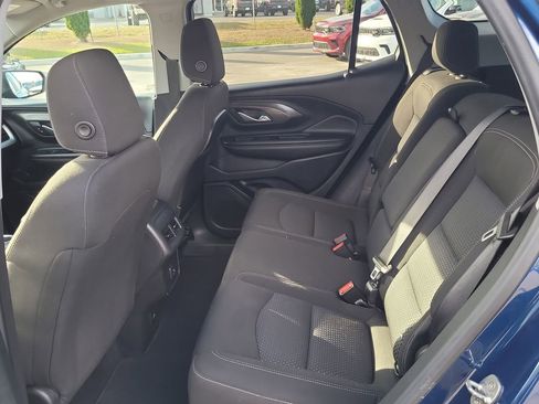 Used 2022 GMC Terrain SLE w/ Driver Convenience Package image 13