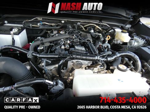 Used 2025 Toyota Tacoma Limited AWD/4WD image 86