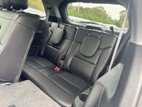 Used 2022 Ford Explorer Limited w/ Equipment Group 301A image 9