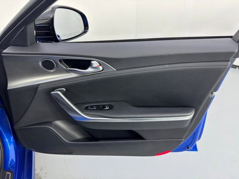 Used 2022 Kia Stinger GT1 image 44