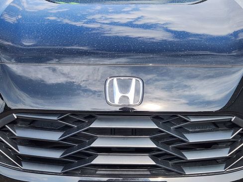 Used 2024 Honda HR-V Sport image 12