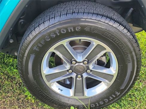 Used 2019 Jeep Wrangler Unlimited Sahara image 7