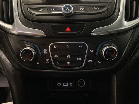 Used 2020 Chevrolet Equinox Premier AWD/4WD image 29
